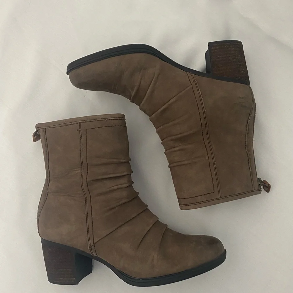 Rockport Boots Gray Brown Sz 7.5 Women's - Picture 5 of 15
